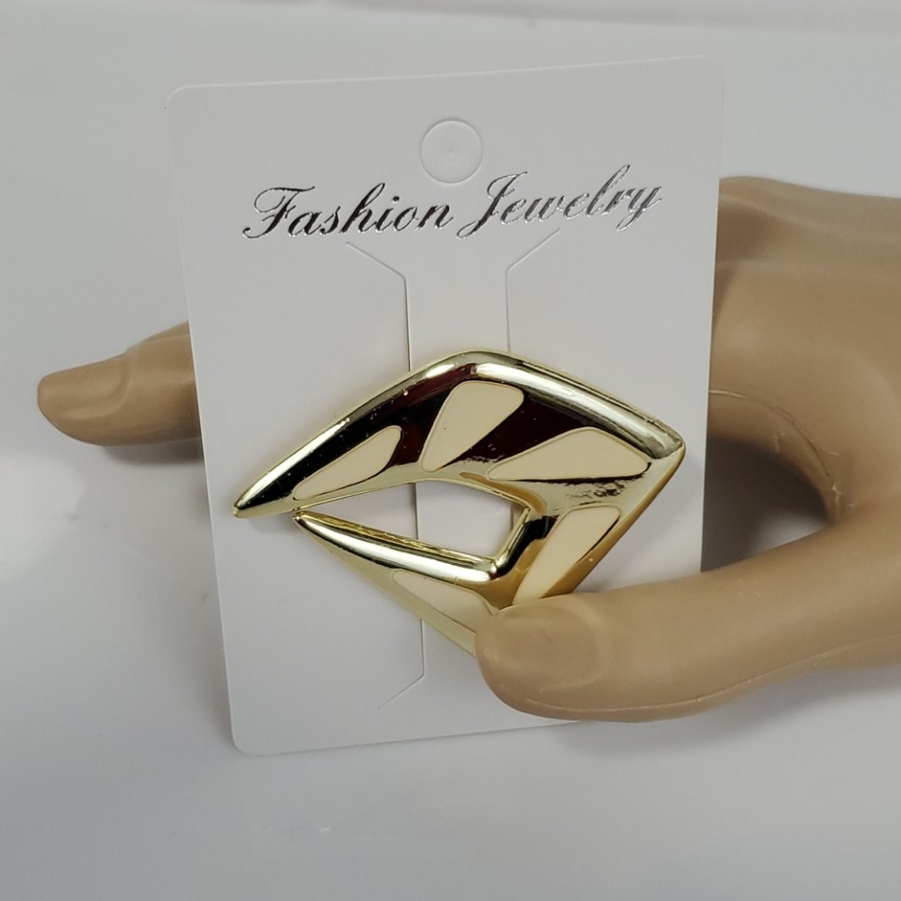Gold brooch lapel Pin Cream Art Deco *